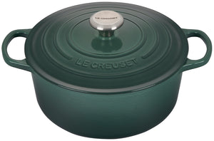 Le Creuset 5.5 qt. Signature Round French Oven