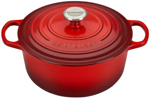 Le Creuset 5.5 qt. Signature Round French Oven